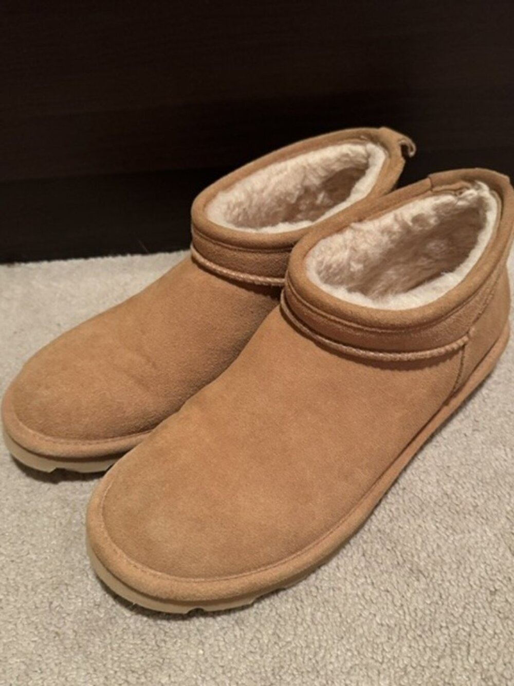 BEARPAW Women's Super Shorty tan suede ankle boots Size 11